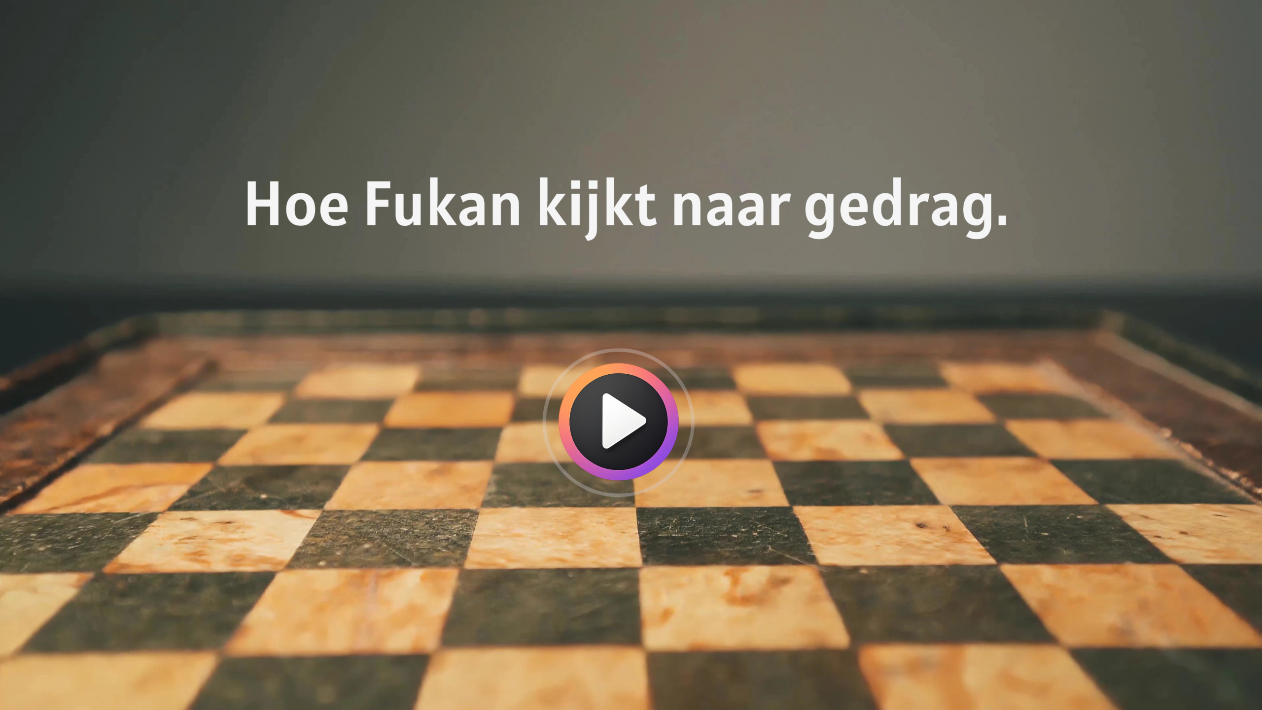 Trailer Fukan – uitzoomen op wat meespeelt Voorbeeldweergave van de Fukan-trailer over uitzoomen op gedrag